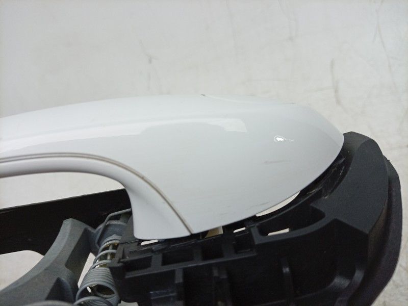 Recambio de maneta exterior delantera izquierda para bmw 1 118 d f70 referencia OEM IAM  51217489323 