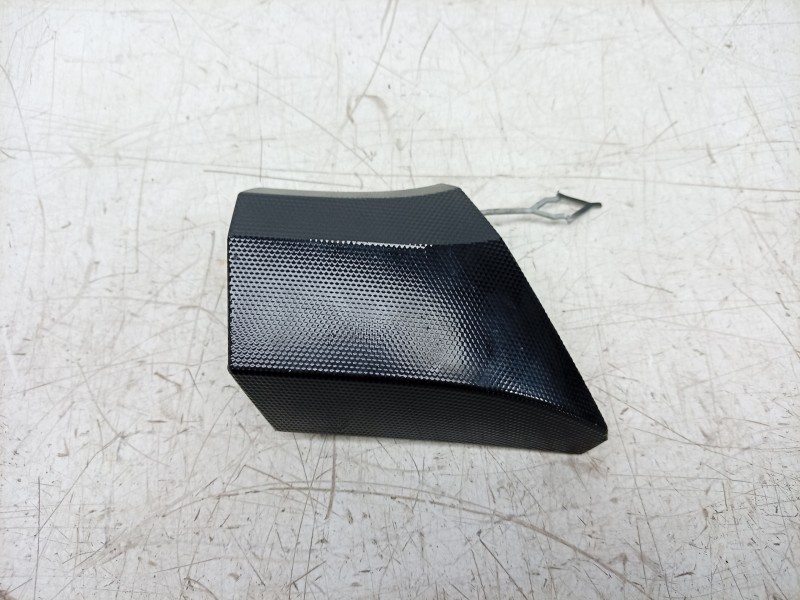 Recambio de moldura para opel crossland referencia OEM IAM  39172270 