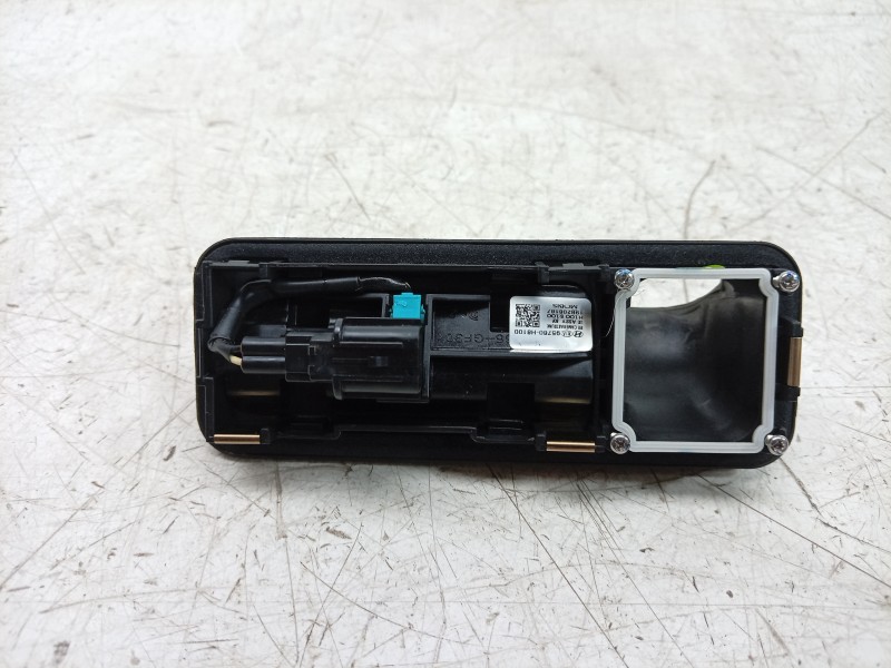 Recambio de maneta exterior porton para kia stonic (yb) 1.0 t-gdi referencia OEM IAM  95760H8100 