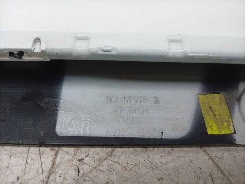Recambio de embellecedor para jaguar e-pace first edition referencia OEM IAM  J9C317H776B 