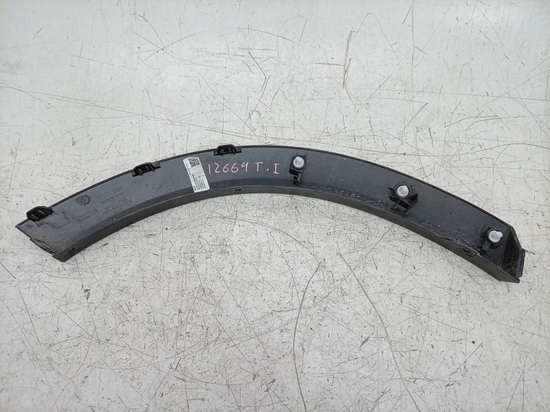Recambio de aletin trasero izquierdo para ebro s400 hybrid referencia OEM IAM  609003695AA 