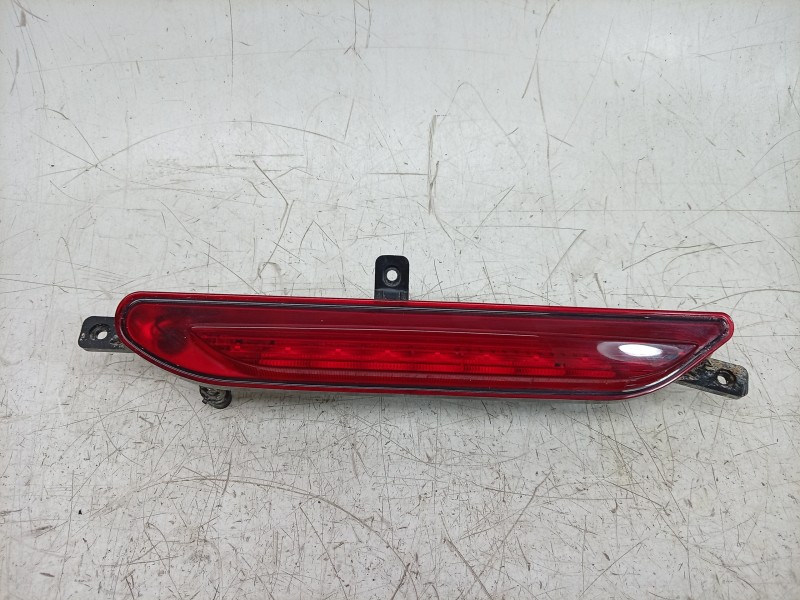 Recambio de piloto trasero central para ebro s400 hybrid referencia OEM IAM  605000364AB 