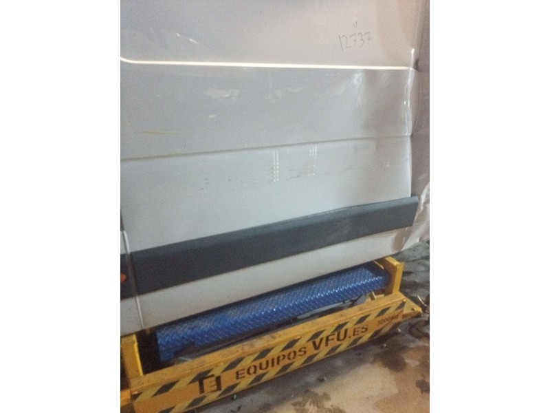 Recambio de moldura para renault master iii furgoneta (fv) 2.3 dci 150 fwd (fv0f, fv03) referencia OEM IAM  828210160R 