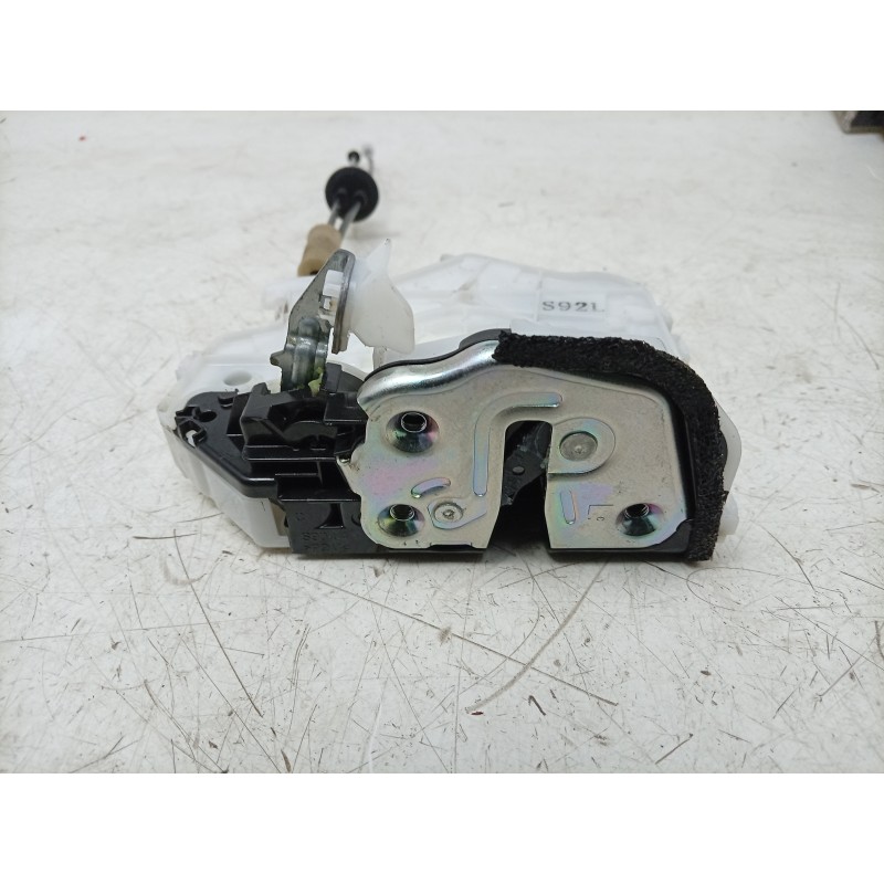 Recambio de cerradura puerta trasera izquierda para mazda 3 hatchback (bp) 2.0 skyactiv-g m hybrid referencia OEM IAM  BDMC73310