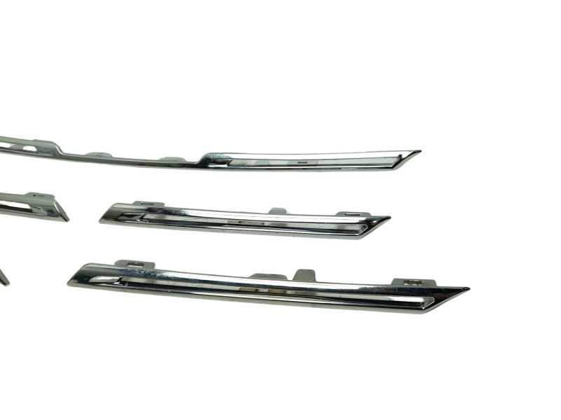 Recambio de molduras delanteras para renault megane iv hatchback (b9a/m/n_) 1.2 tce 130 (b9mr) referencia OEM IAM  960108367R 10