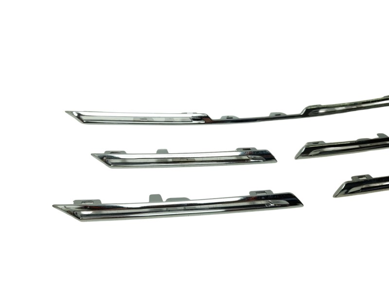 Recambio de molduras delanteras para renault megane iv hatchback (b9a/m/n_) 1.2 tce 130 (b9mr) referencia OEM IAM  960108367R 10