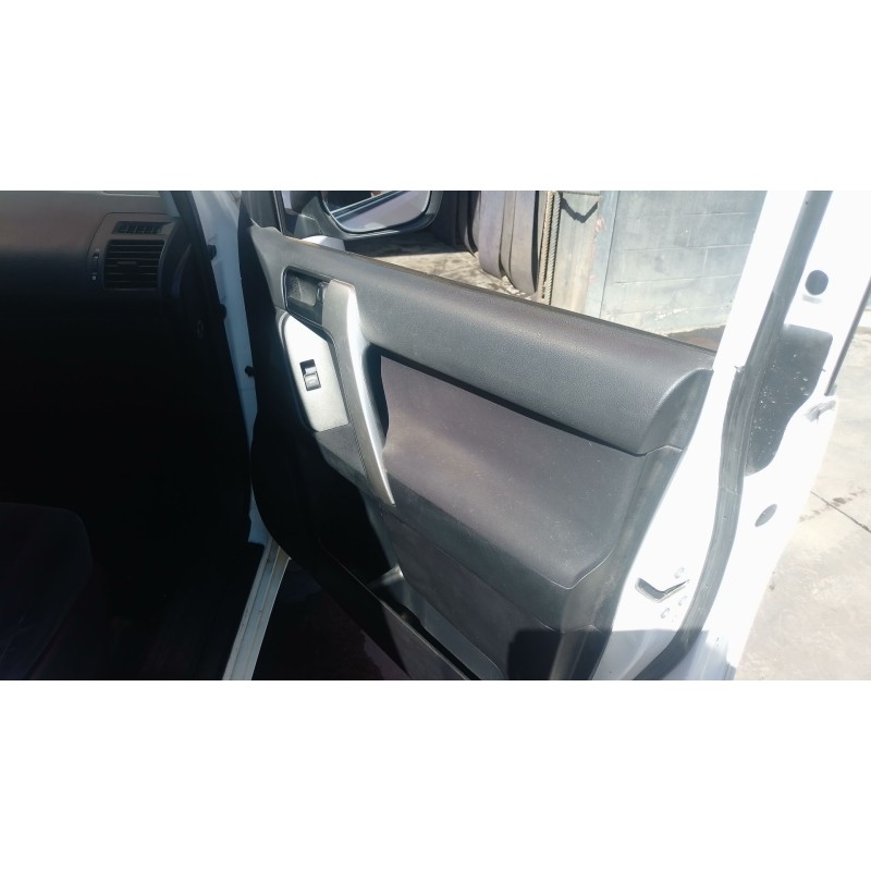 Recambio de elevalunas delantero derecho para toyota land cruiser 3p 3.0 d-4d 190 cv referencia OEM IAM   