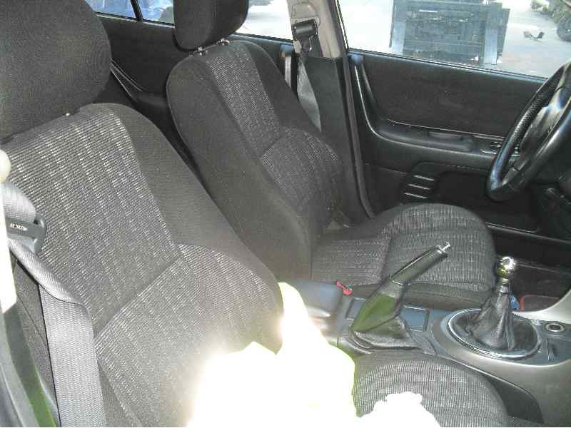 toyota lexus is 200 (gxe10) del año 2000