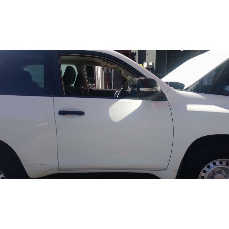Recambio de puerta delantera derecha para toyota land cruiser 3p 3.0 d-4d 190 cv referencia OEM IAM   