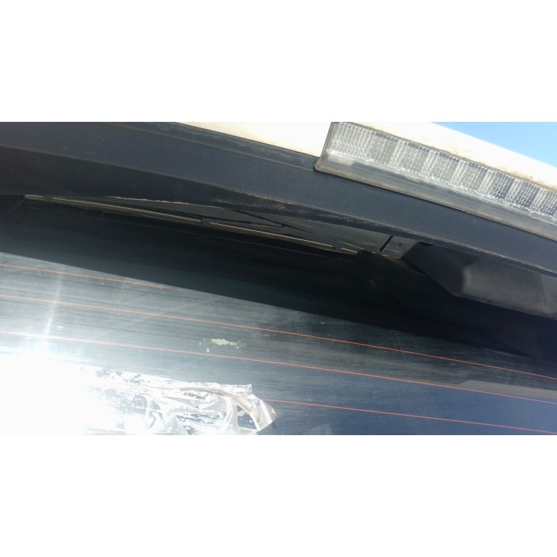 Recambio de brazo limpia trasero para toyota land cruiser 3p 3.0 d-4d 190 cv referencia OEM IAM   