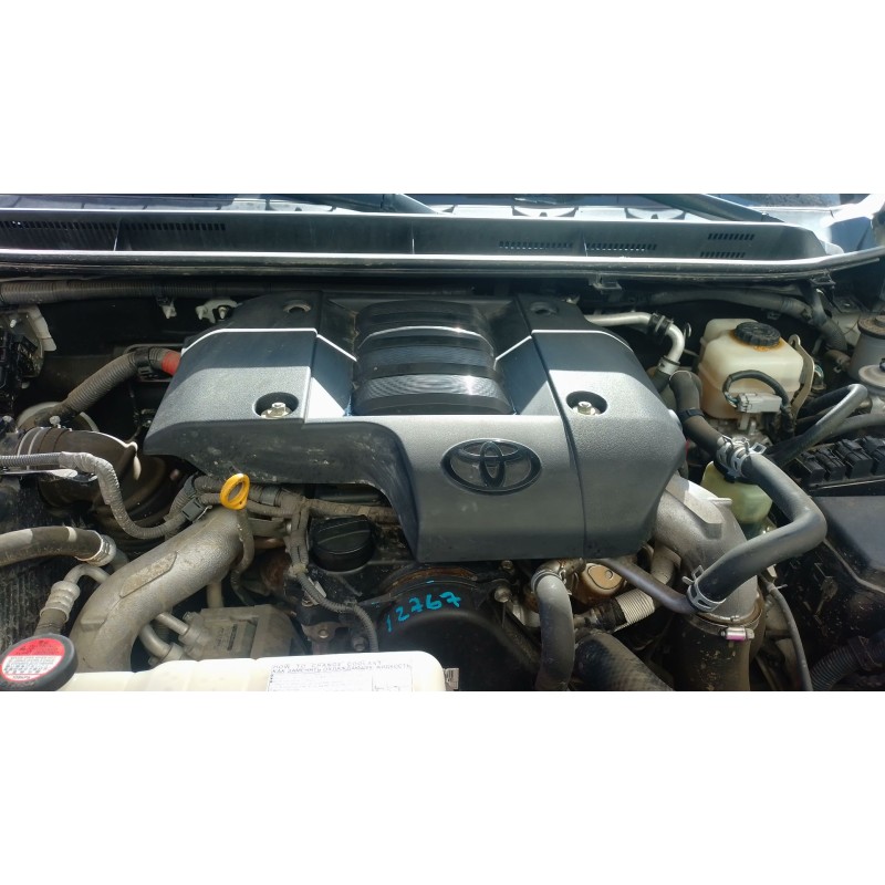 Recambio de bomba combustible para toyota land cruiser 3p 3.0 d-4d 190 cv referencia OEM IAM   