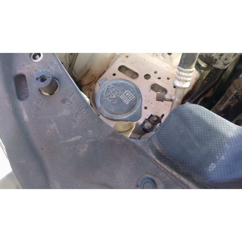 Recambio de deposito limpia para toyota land cruiser 3p 3.0 d-4d 190 cv referencia OEM IAM   