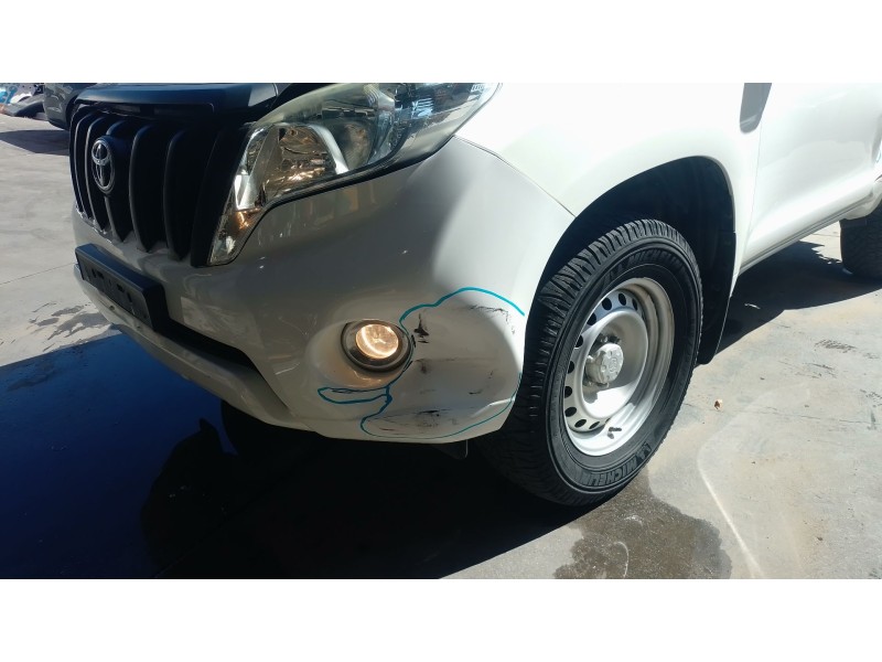 Recambio de paragolpes delantero para toyota land cruiser 3p 3.0 d-4d 190 cv referencia OEM IAM   