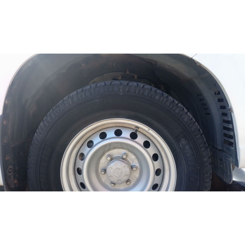 Recambio de paso rueda delantero derecho para toyota land cruiser 3p 3.0 d-4d 190 cv referencia OEM IAM   