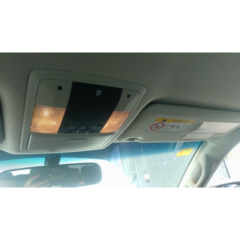 Recambio de luz interior para toyota land cruiser 3p 3.0 d-4d 190 cv referencia OEM IAM   