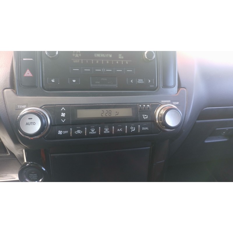 Recambio de mando climatizador para toyota land cruiser 3p 3.0 d-4d 190 cv referencia OEM IAM   
