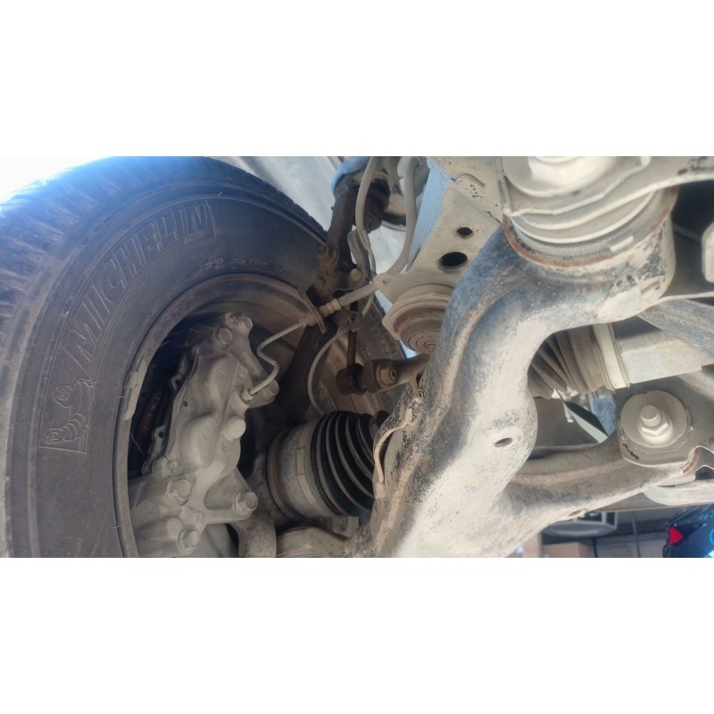 Recambio de mangueta delantera izquierda para toyota land cruiser 3p 3.0 d-4d 190 cv referencia OEM IAM   