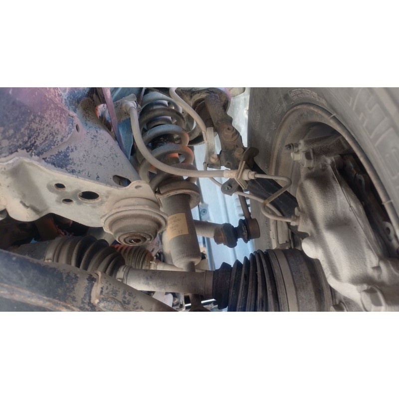Recambio de amortiguador delantero derecho para toyota land cruiser 3p 3.0 d-4d 190 cv referencia OEM IAM   