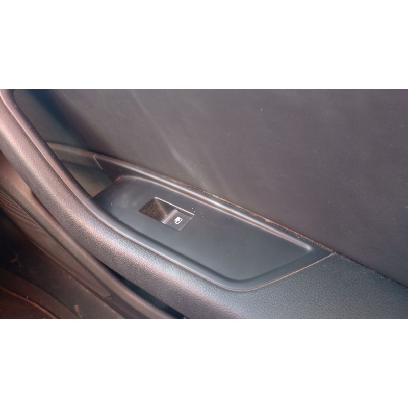 Recambio de mando elevalunas delantero derecho para audi a5 sportback (f5a, f5f) 35 tfsi mild hybrid referencia OEM IAM   