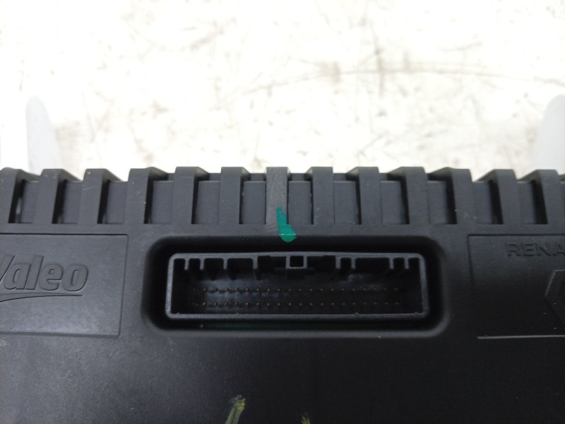 Recambio de cuadro instrumentos para dacia spring referencia OEM IAM 248098635R 248096001R 