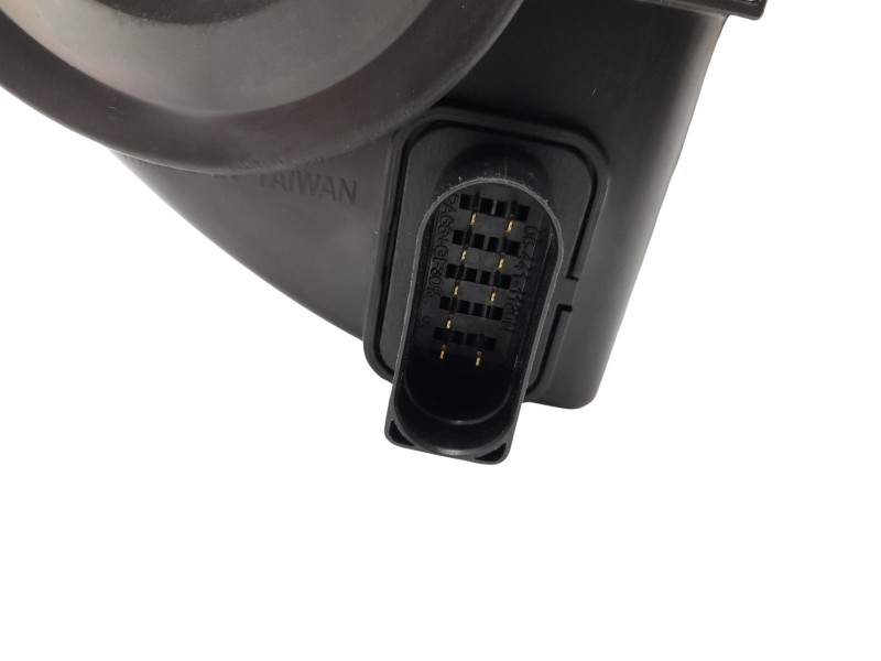 Recambio de faro izquierdo para seat leon (1p1) referencia OEM IAM  5P1941033A 10121250002/11854361/9020061/ST4244904