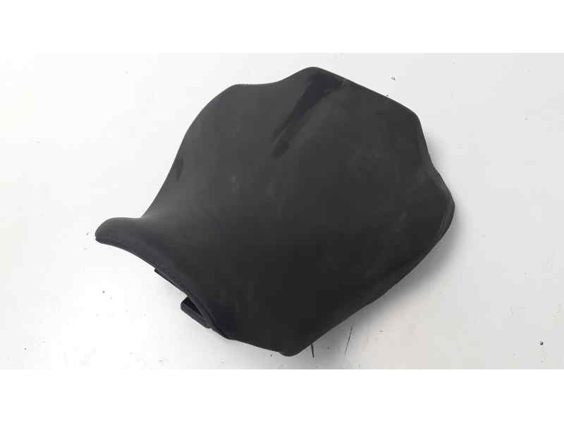 Recambio de asiento para honda cb 650f referencia OEM IAM 77100MKN0510  