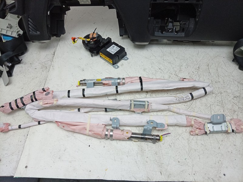 Recambio de kit airbag para mazda 2 hatchback (dl, dj) 1.5 skyactiv-g referencia OEM IAM  DA6C60400D02 