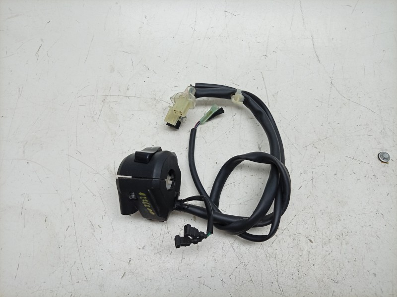Recambio de piña luces derecha para honda pcx pcx 125 (jk05) referencia OEM IAM  35165KWN711 