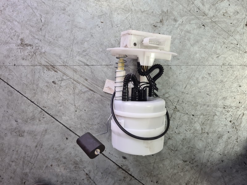 Recambio de bomba combustible para mitsubishi colt referencia OEM IAM 172021210R 172021210R 