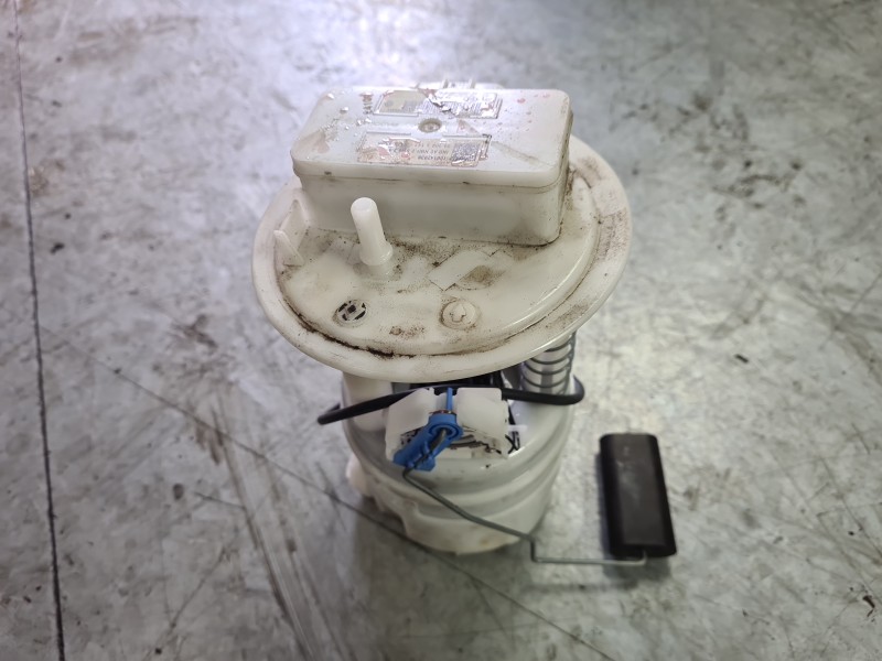 Recambio de bomba combustible para mitsubishi colt referencia OEM IAM 172021210R 172021210R 