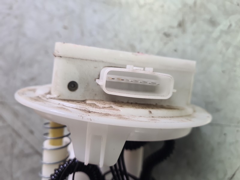 Recambio de bomba combustible para mitsubishi colt referencia OEM IAM 172021210R 172021210R 