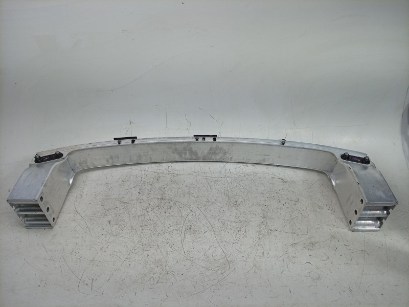Recambio de refuerzo paragolpes delantero para land rover range rover evoque (l551) 2.0 d165 referencia OEM IAM  K8D217757AD 