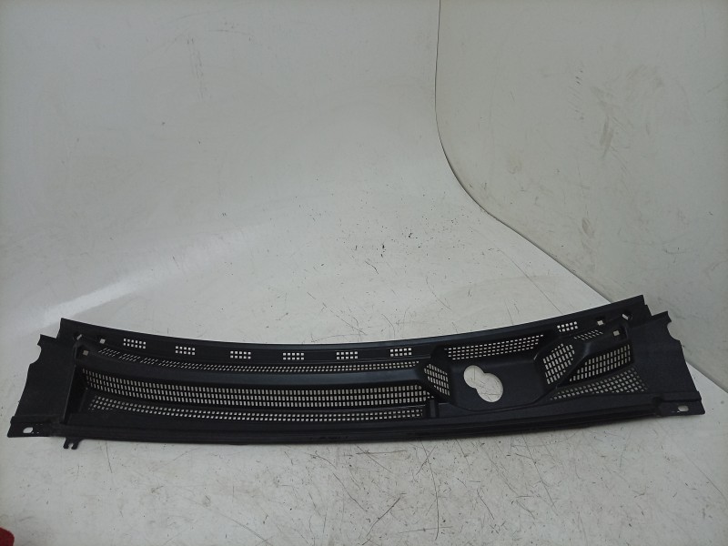 Recambio de torpedo para dacia spring referencia OEM IAM  668126451R 