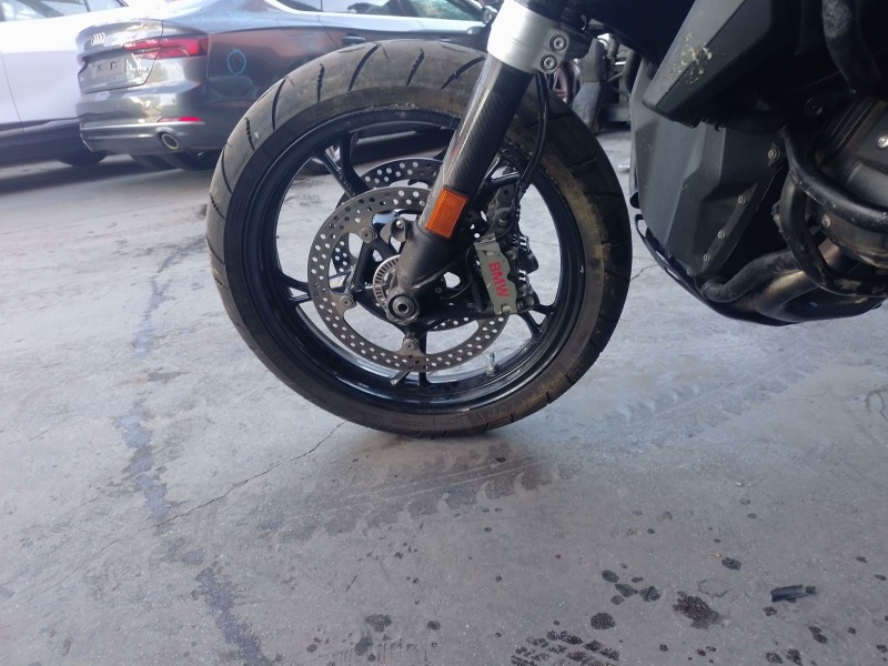 Recambio de llanta delantera para bmw r 1300 gs referencia OEM IAM   