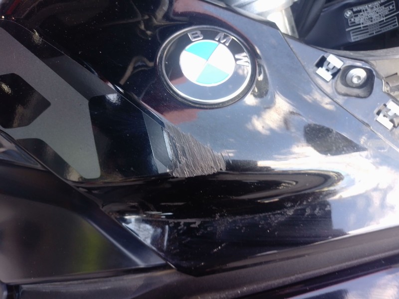 Recambio de moldura para bmw r 1300 gs referencia OEM IAM   