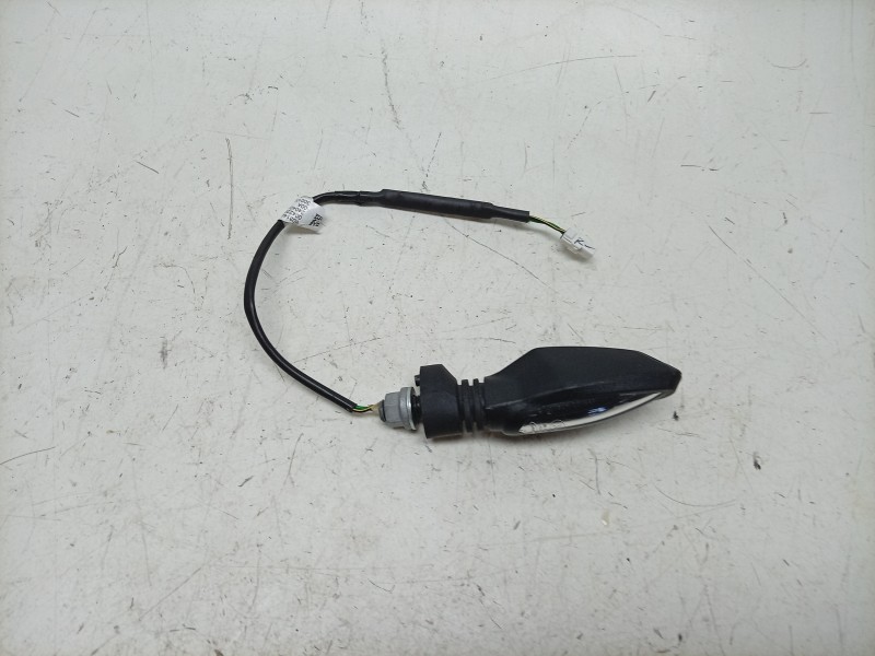 Recambio de piloto delantero izquierdo para ktm 890 smt referencia OEM IAM  60314026000 