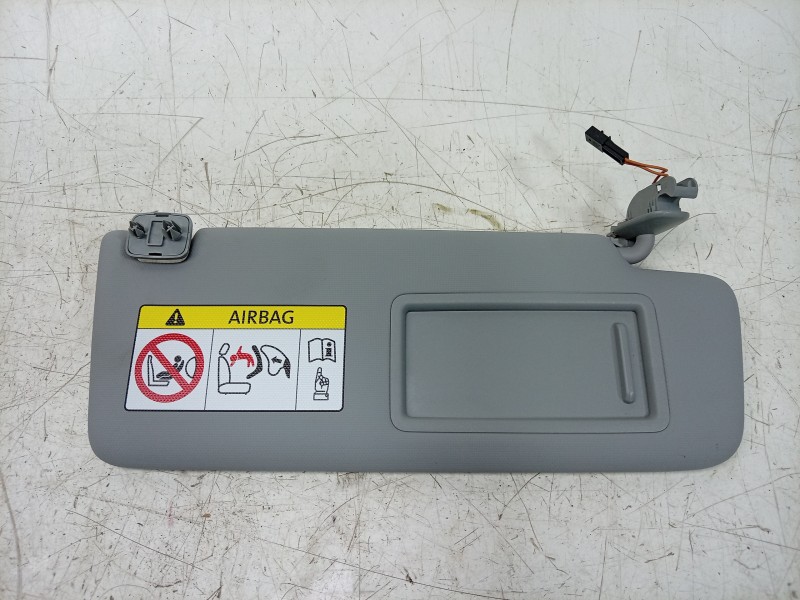 Recambio de parasol derecho para audi q2 (gab, gag) 30 tdi referencia OEM IAM  8V5857552AL 