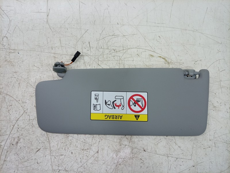 Recambio de parasol derecho para audi q2 (gab, gag) 30 tdi referencia OEM IAM  8V5857552AL 