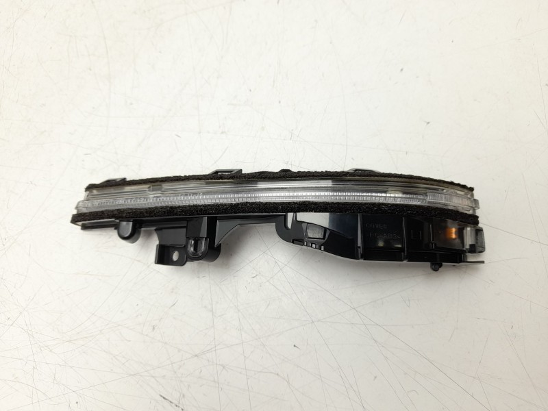 Recambio de piloto retrovisor izquierdo para lexus lbx referencia OEM IAM  8174011020 