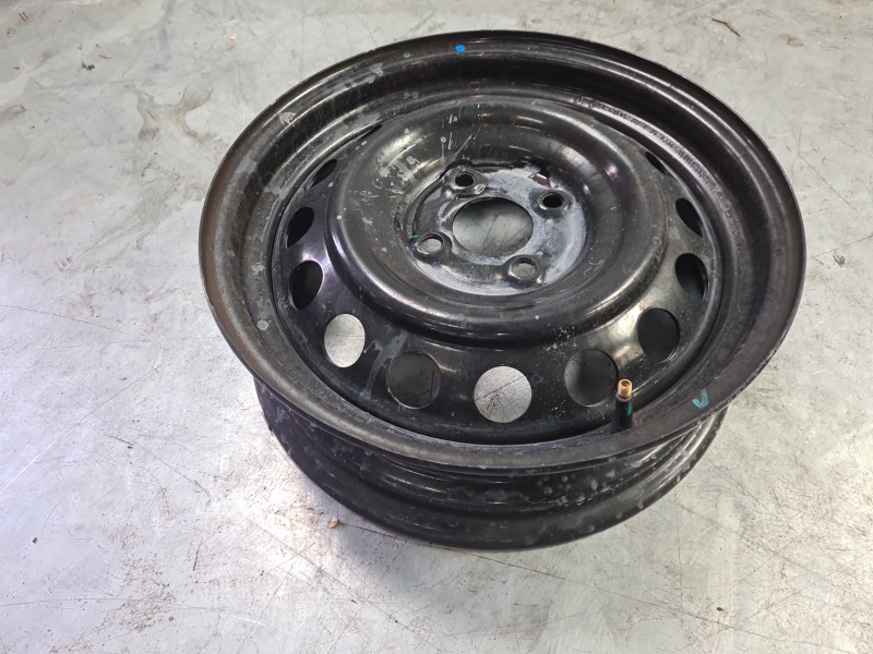 Recambio de llanta para dacia spring referencia OEM IAM  403003949R 