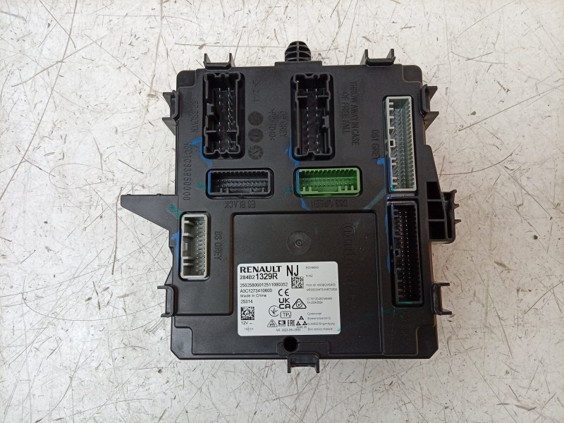 Recambio de modulo electronico para dacia spring referencia OEM IAM  284B21329R 
