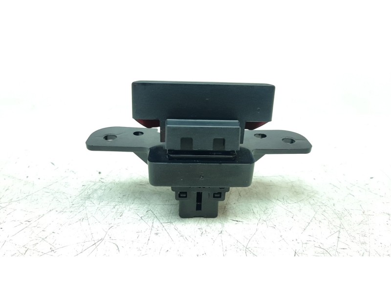 Recambio de warning para nissan pulsar (c13) acenta referencia OEM IAM 682UU3ZL0A  