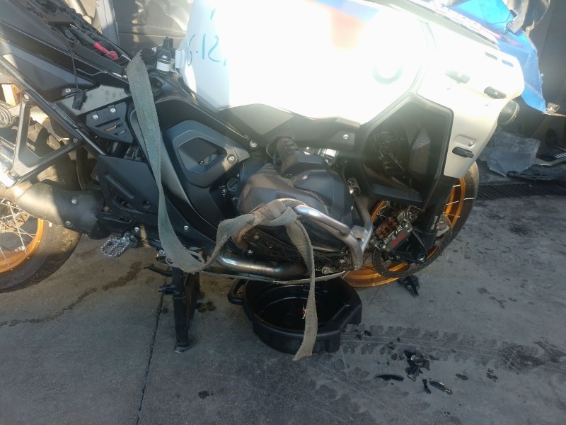 Recambio de motor completo para bmw r 1300 gs adventure referencia OEM IAM   