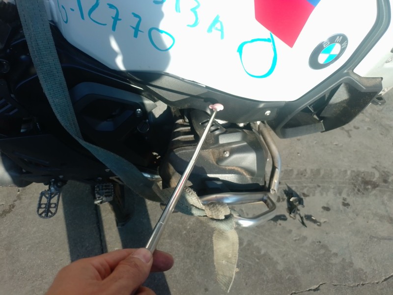 Recambio de moldura para bmw r 1300 gs adventure referencia OEM IAM   