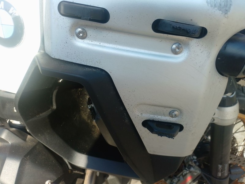 Recambio de moldura para bmw r 1300 gs adventure referencia OEM IAM   