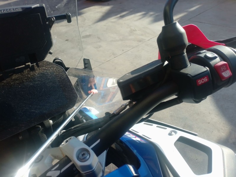 Recambio de moldura para bmw r 1300 gs adventure referencia OEM IAM   