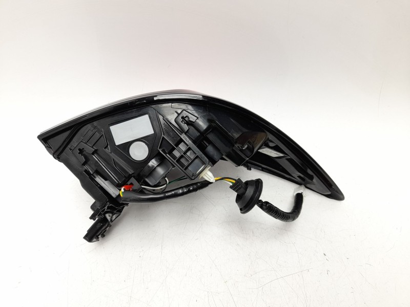 Recambio de piloto trasero derecho para lexus lbx referencia OEM IAM  8155052F80 