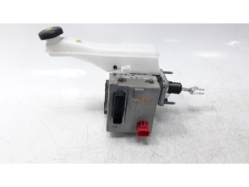 Recambio de abs para hyundai kona referencia OEM IAM 58500K4100  