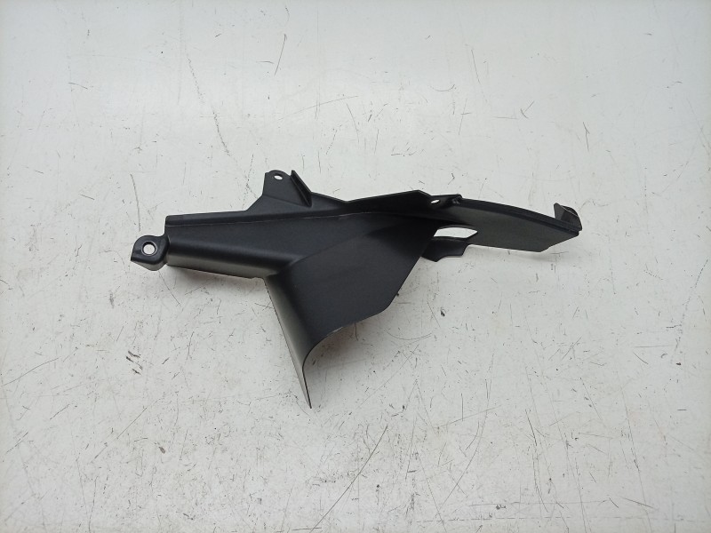 Recambio de moldura para honda nt1100 referencia OEM IAM  64331MLFE80 