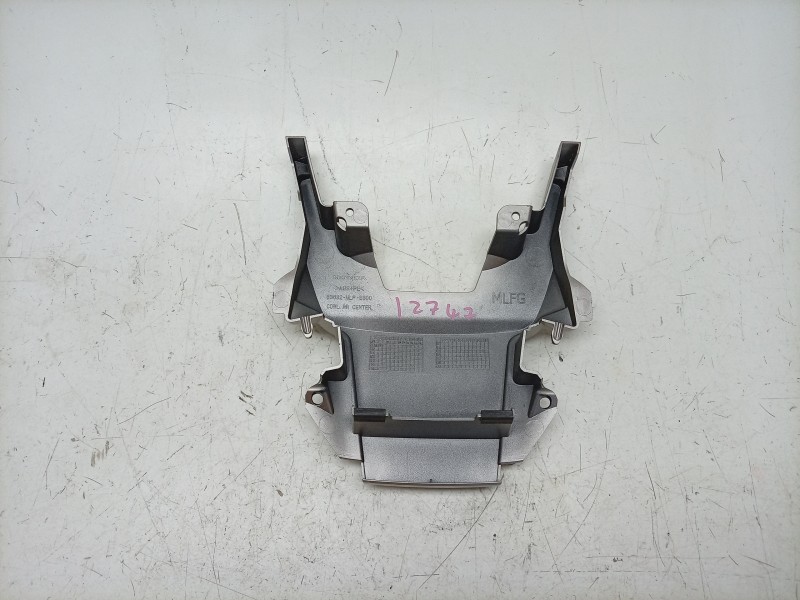 Recambio de moldura para honda nt1100 referencia OEM IAM  83632MLFE800 